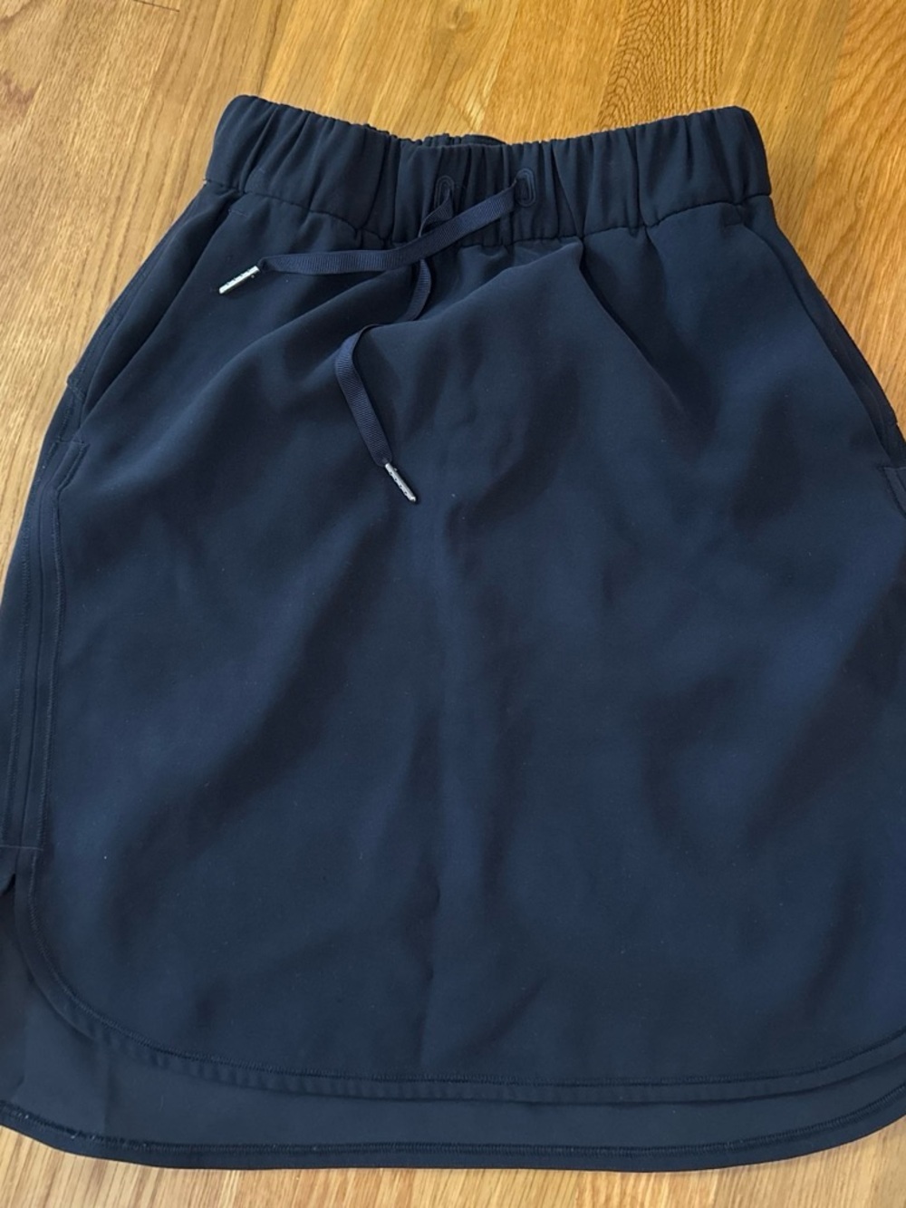 Lululemon Drawstring A-Line Skirt in black